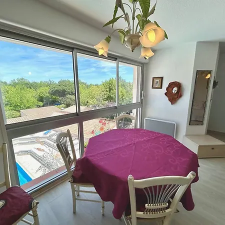 T2 Avec Piscine Et Garage Au Centre-plage D'argeles-sur-mer - Fr-1-388-212